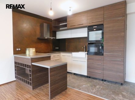 Pronájem bytu, 2+kk, 60 m²