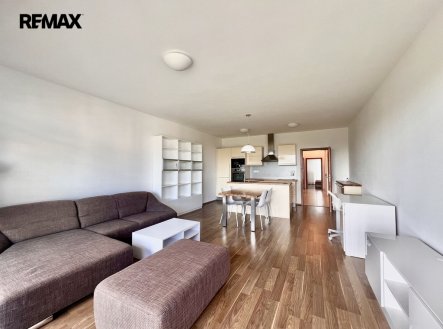 Pronájem bytu, 3+kk, 92 m²