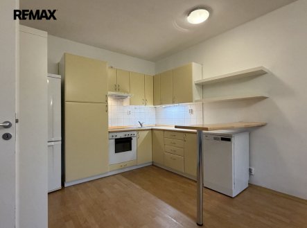 Pronájem bytu, 2+kk, 43 m²
