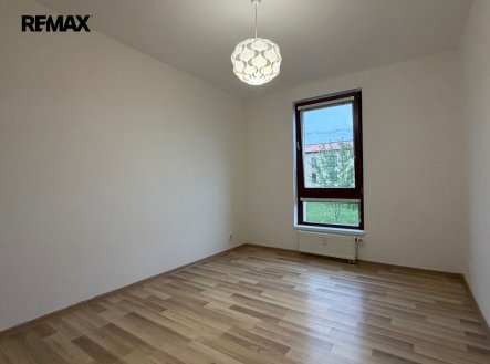 Pronájem bytu, 2+kk, 43 m²