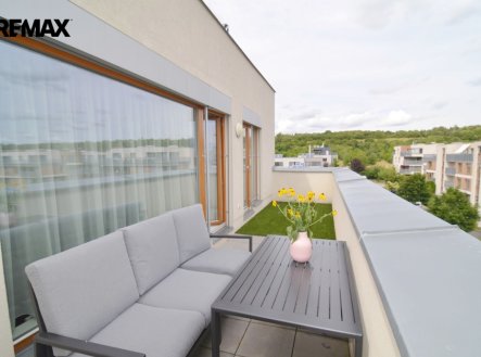 Pronájem bytu, 2+kk, 71 m²