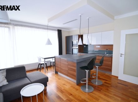 Pronájem bytu, 2+kk, 71 m²
