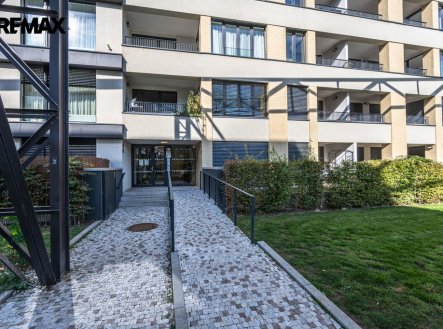 Pronájem bytu, 2+kk, 60 m²