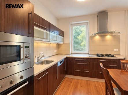 Pronájem bytu, 3+kk, 80 m²