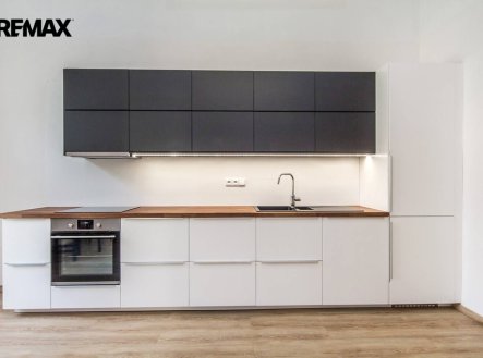 Pronájem bytu, 2+kk, 50 m²