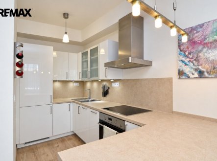Pronájem bytu, 2+kk, 44 m²