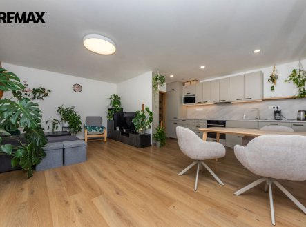 Pronájem bytu, 3+kk, 79 m²