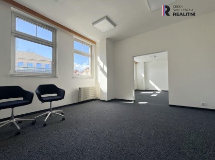 Pronájem kanceláře, 49 m²