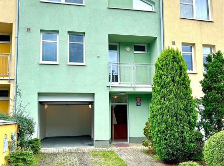 Pronájem domu/vily, 160 m²
