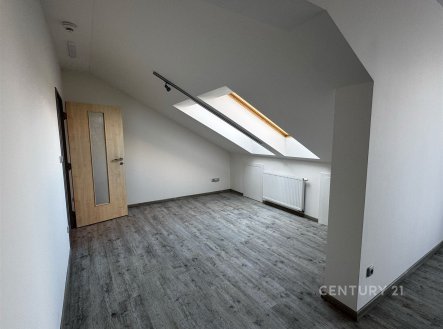 Pronájem bytu, 1+kk, 51 m²