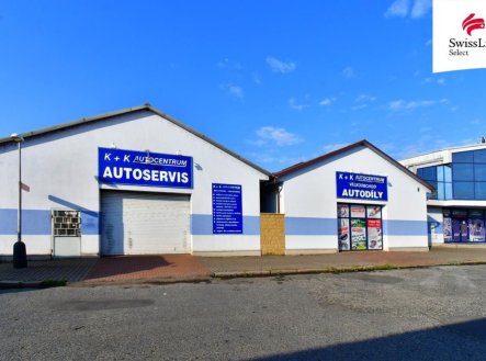 Pronájem obchodní prostory, 950 m²
