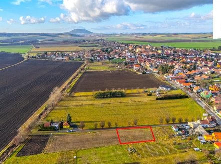 Prodej pozemku pro bydlení, 1 057 m²