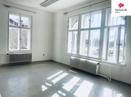 Pronájem obchodní prostory, 32 m²