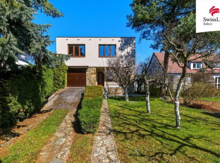 Prodej domu/vily, 243 m² obrázek