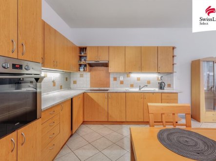Pronájem bytu, 3+kk, 81 m²