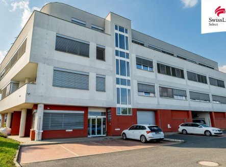 Pronájem kanceláře, 403 m²