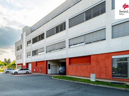 Pronájem kanceláře, 403 m²