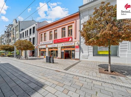 Pronájem obchodní prostory, 523 m²