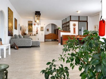 Prodej domu/vily, 662 m²