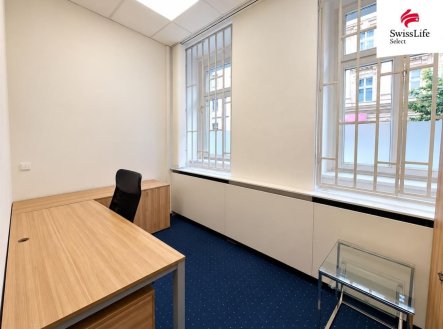 Pronájem obchodní prostory, 151 m²