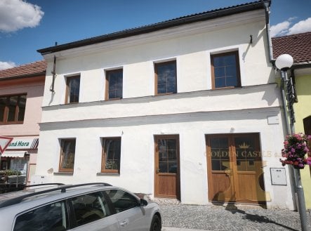 Prodej nájemního domu, 350 m²