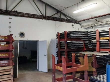 Pronájem komerčního objektu, sklad, 150 m²