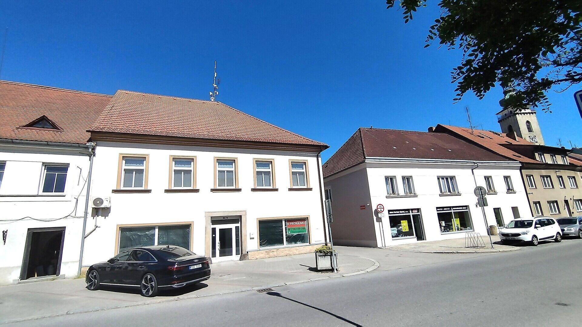 Pronájem komerčního prostoru u náměstí, 173 m², Soběslav