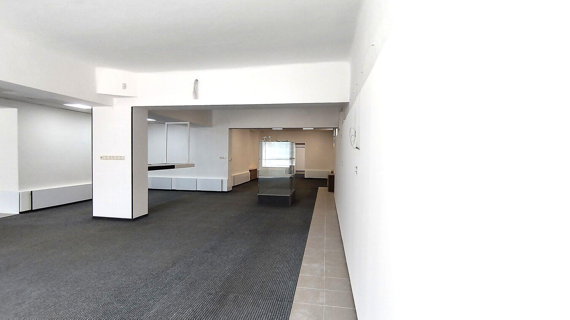 Pronájem komerčního prostoru u náměstí, 173 m², Soběslav