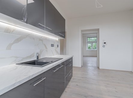 Pronájem bytu, 2+1, 54 m²