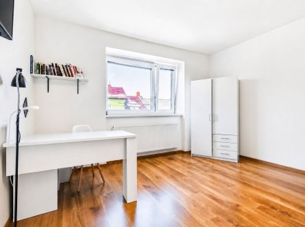 Pronájem bytu, 3+kk, 75 m²