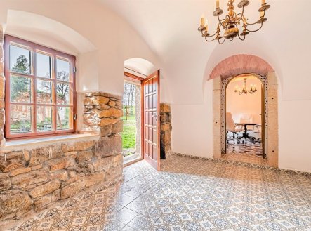 . | Prodej - dům/vila, 400 m²