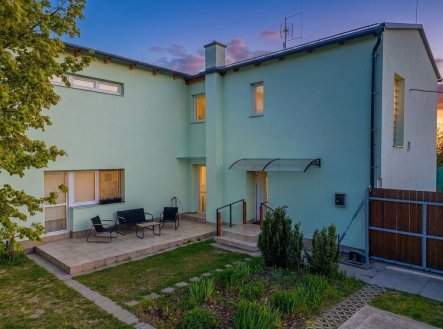 Prodej domu/vily, 210 m²