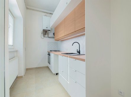 . | Pronájem bytu, 2+1, 48 m²