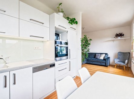 Prodej bytu, 3+kk, 64 m²