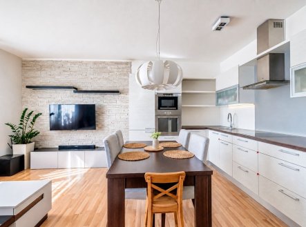 Prodej bytu, 3+kk, 75 m²