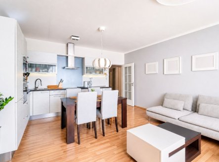 Prodej bytu, 3+kk, 75 m²