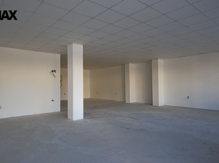 Pronájem obchodní prostory, 160 m²