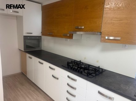 Pronájem bytu, 3+1, 85 m²