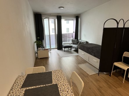 Pronájem bytu, 1+kk, 6 102 m²