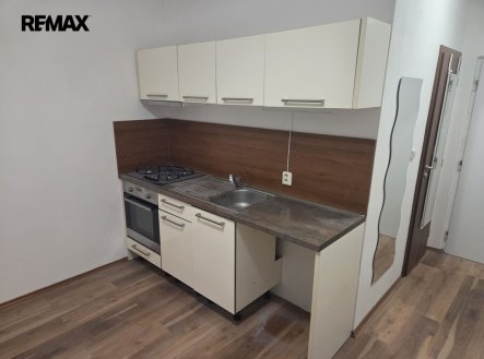 Pronájem bytu, 1+1, 33 m²