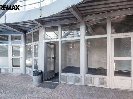 Pronájem obchodní prostory, 53 m²