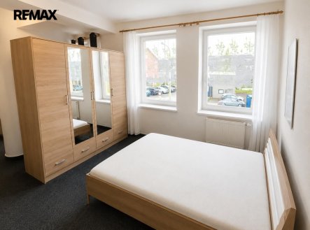 Pronájem bytu, 1+kk, 65 m²
