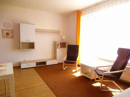 Pronájem bytu, 1+kk, 38 m²