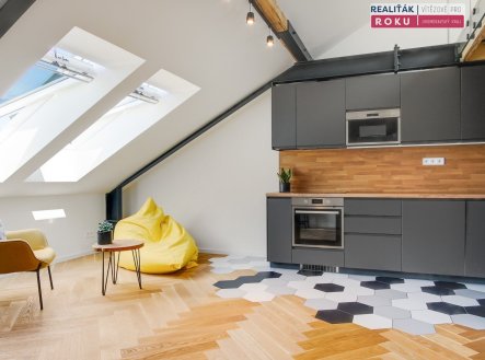 02-kuchyne (2) | Pronájem bytu, 2+kk, 72 m²