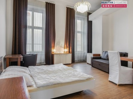 Pronájem bytu, 1+kk, 39 m² obrázek