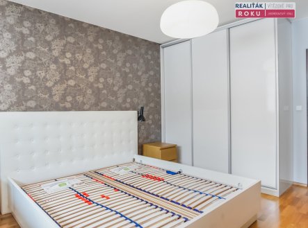 Pronájem bytu, 2+1, 56 m²