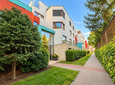 Pronájem bytu, 2+kk, 56 m²