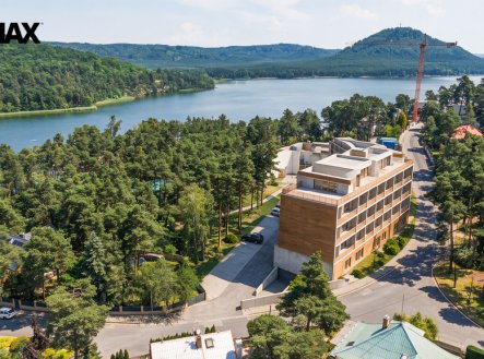 Prodej jiné komerční nemovitosti, 1 850 m²