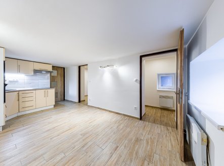 Pronájem bytu, 1+kk, 38 m²