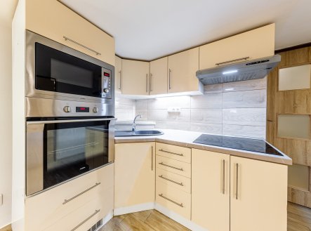 Pronájem bytu, 1+kk, 38 m²